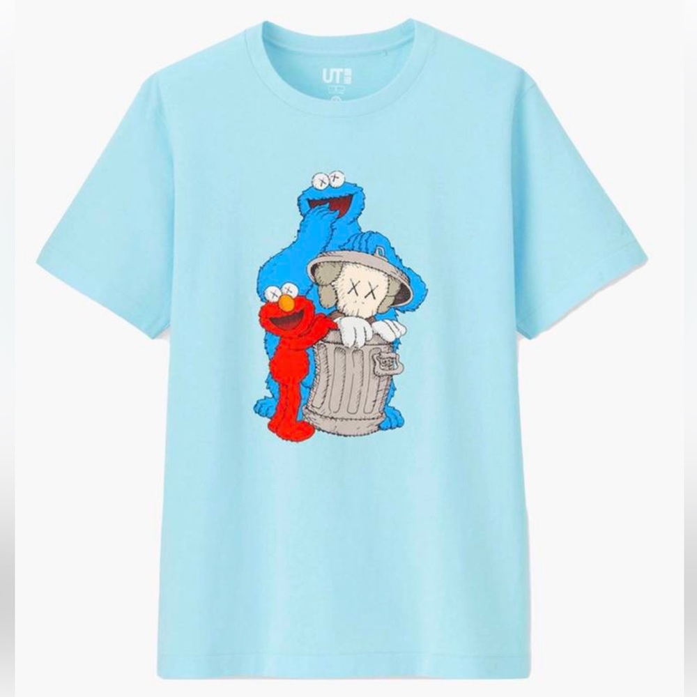 Uniqlo Kaws T-Shirt Men's Sesame Street Elmo Cookie Monster Light Blue Tee
